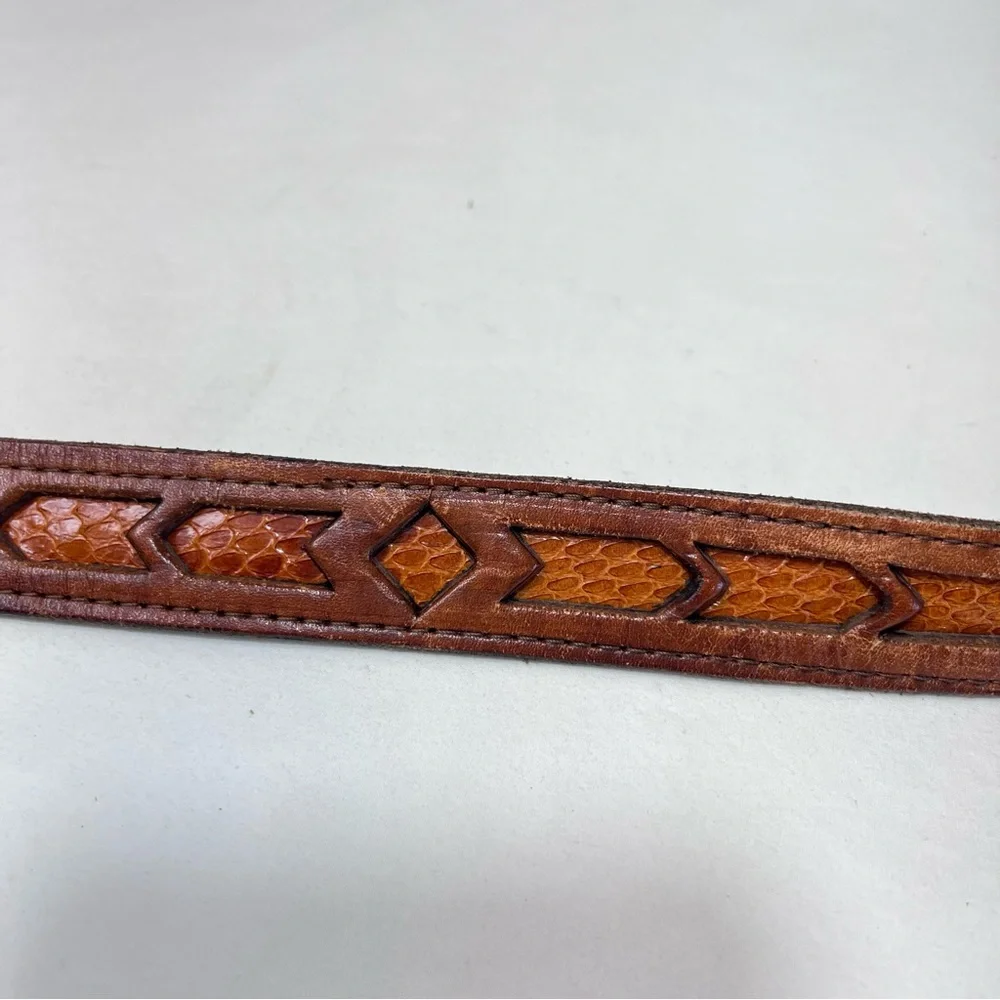 Vintage brown leather snake inlay brass buckle ladies belt size 30 Genuine Vintage Snake Skin Woman main image 4